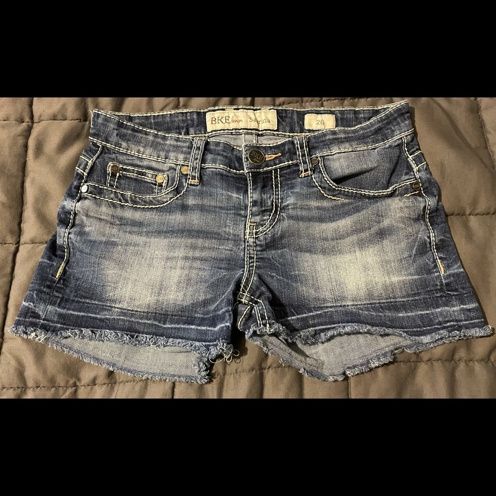 BKE denim shorts Sabrina Size 26